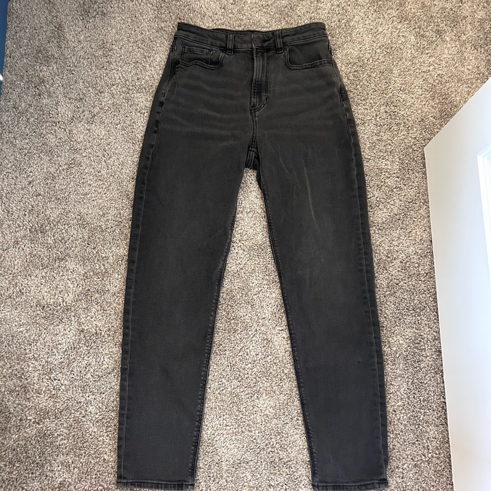 American Eagle Outfitters Black Skinny Jeans with Sleek Fit